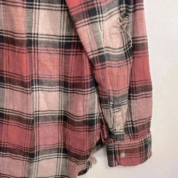 American Eagle Pink Ripped Distressed  Plaid Flannel Oversized Fit Top Size S - Picture 5 of 7
